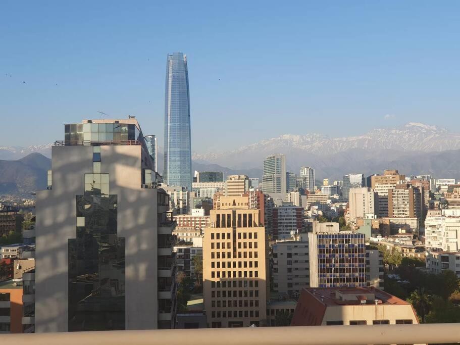 Апартаменты Providencia A Pasos Del Metro Pedro De Valdivia Сантьяго Экстерьер фото